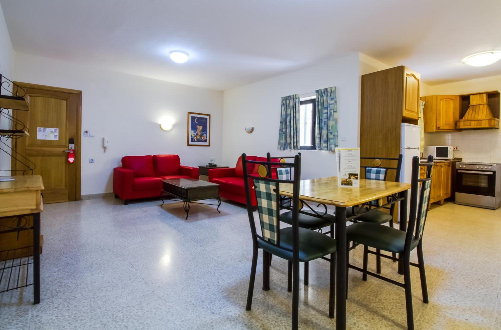 Blubay Apartments By St Hotels Gzira Phòng bức ảnh