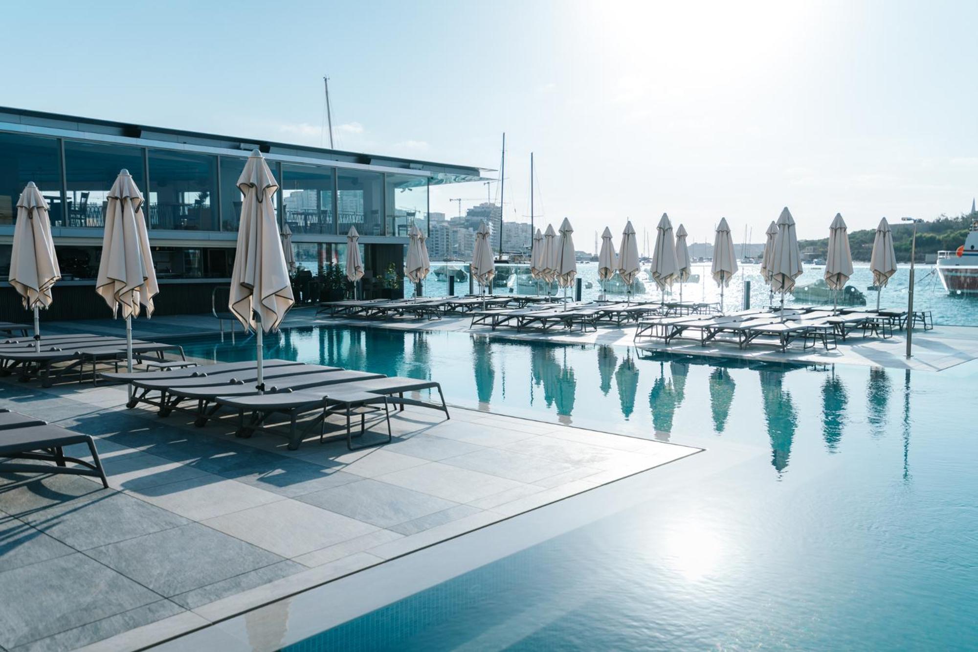 Blubay Apartments By St Hotels Gzira Ngoại thất bức ảnh